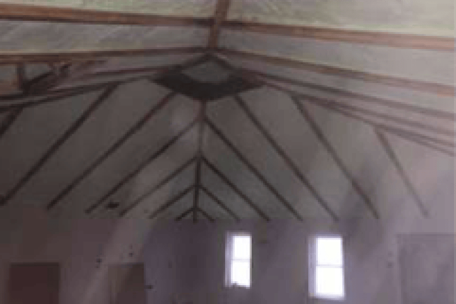 Isolation des combles à la mousse projetée – maison à Trois-Rivières